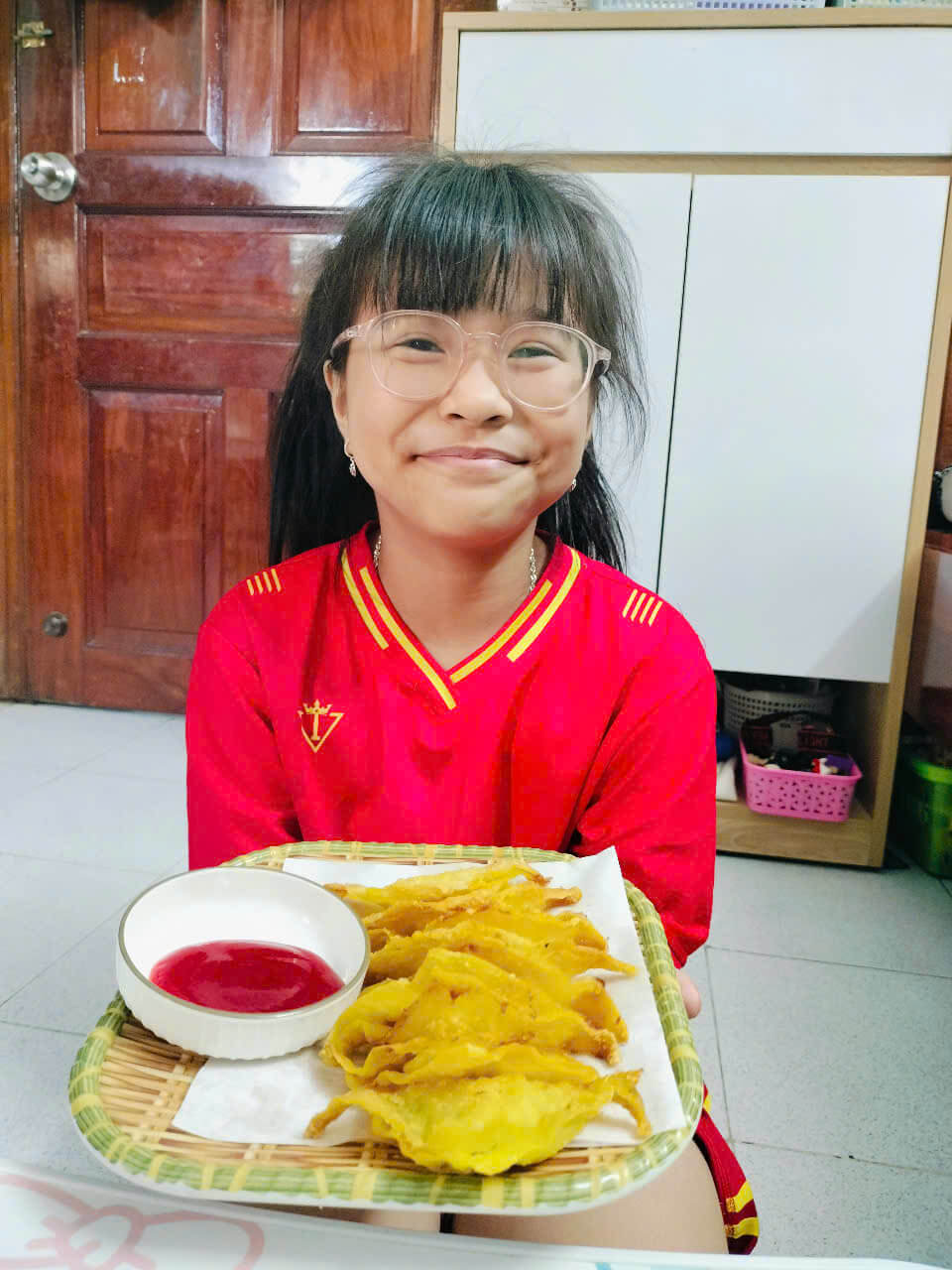 Cách làm hoành thánh (nhân tôm) chiên giòn 7