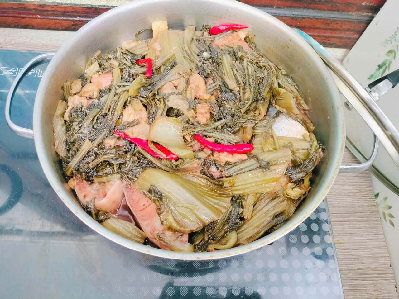Mâm cơm trưa ngày 10/7/2025 2