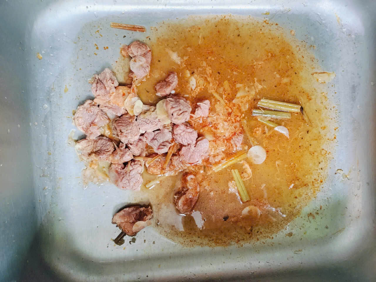 Nồi bò kho “đau khổ” của Chanh 7