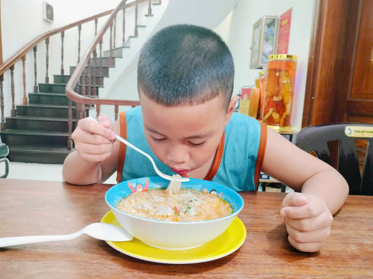 Phở thịt viên Chanh nấu 5