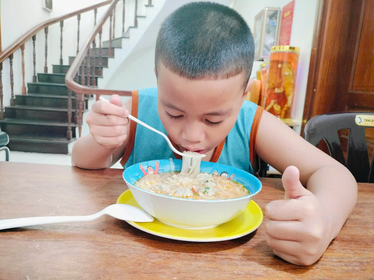 Phở thịt viên Chanh nấu 6