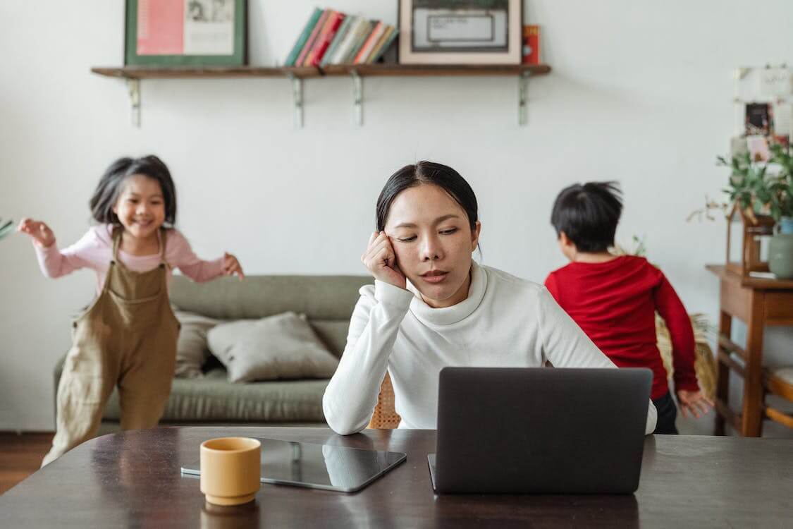 Vừa làm việc vừa chăm con 1