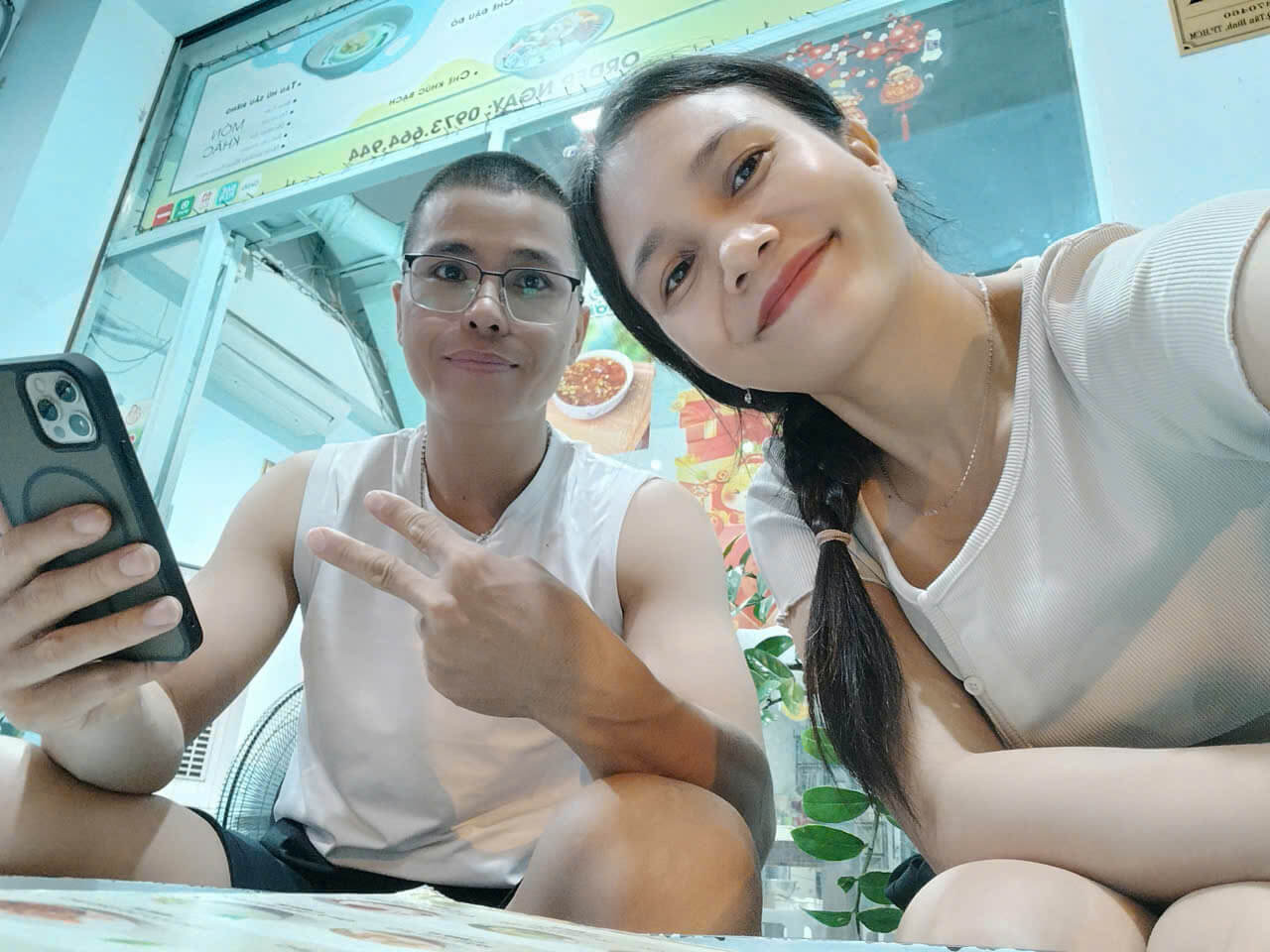 Ngày chồng thêm 1 tuổi 1